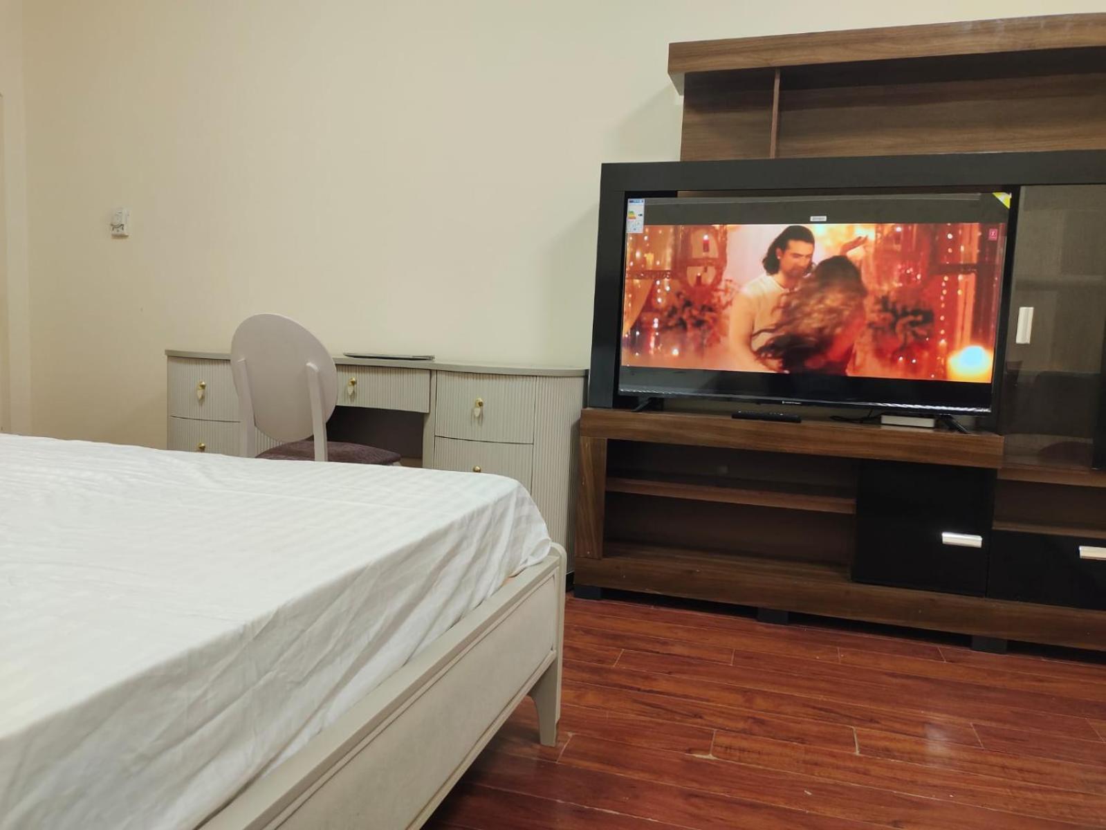 Arnim Suite - 3 Bedrooms Apartment Sharjah Exteriör bild