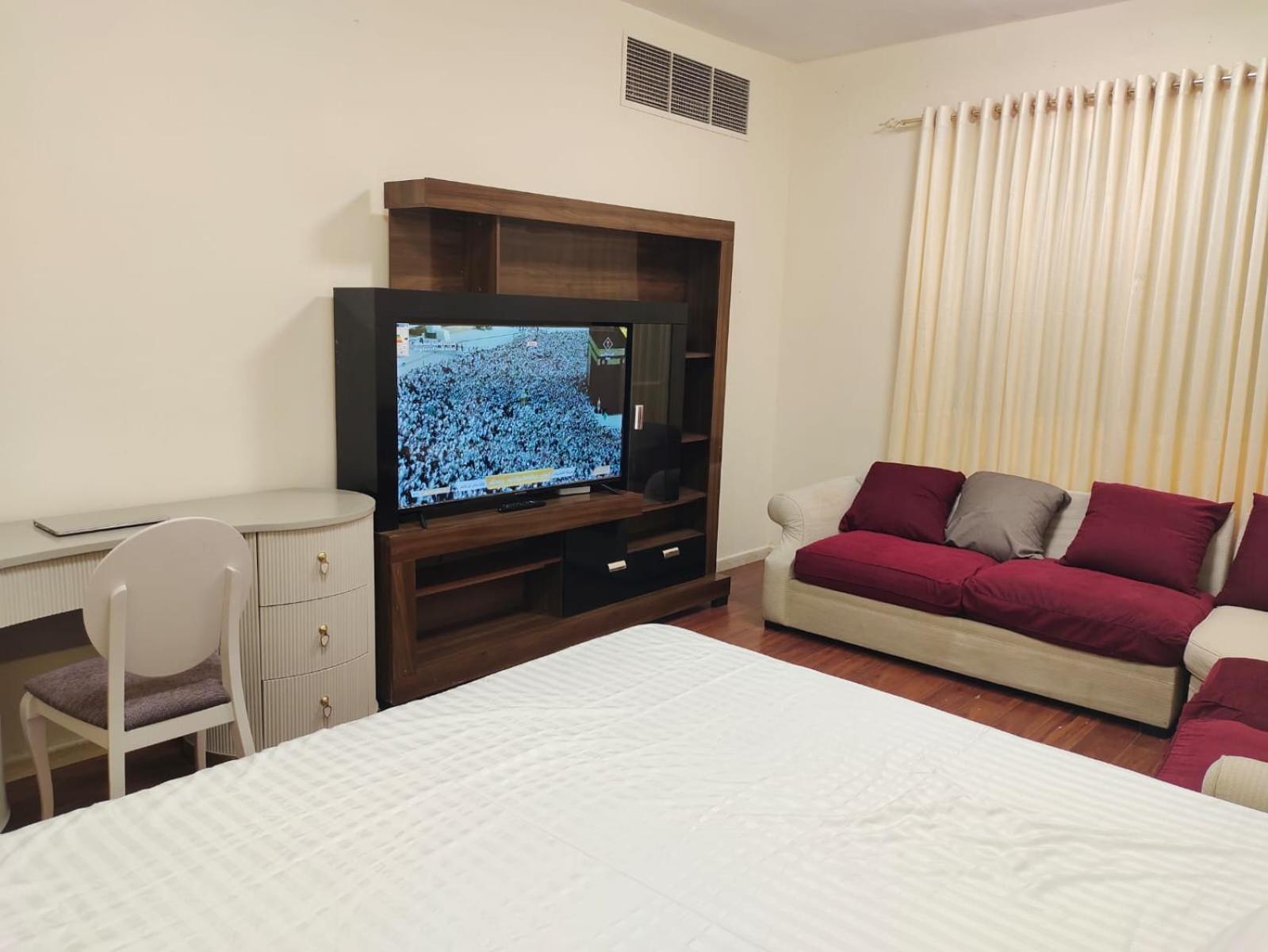 Arnim Suite - 3 Bedrooms Apartment Sharjah Exteriör bild